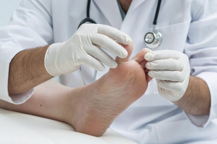 Examination by a doctor in front of a germ disease